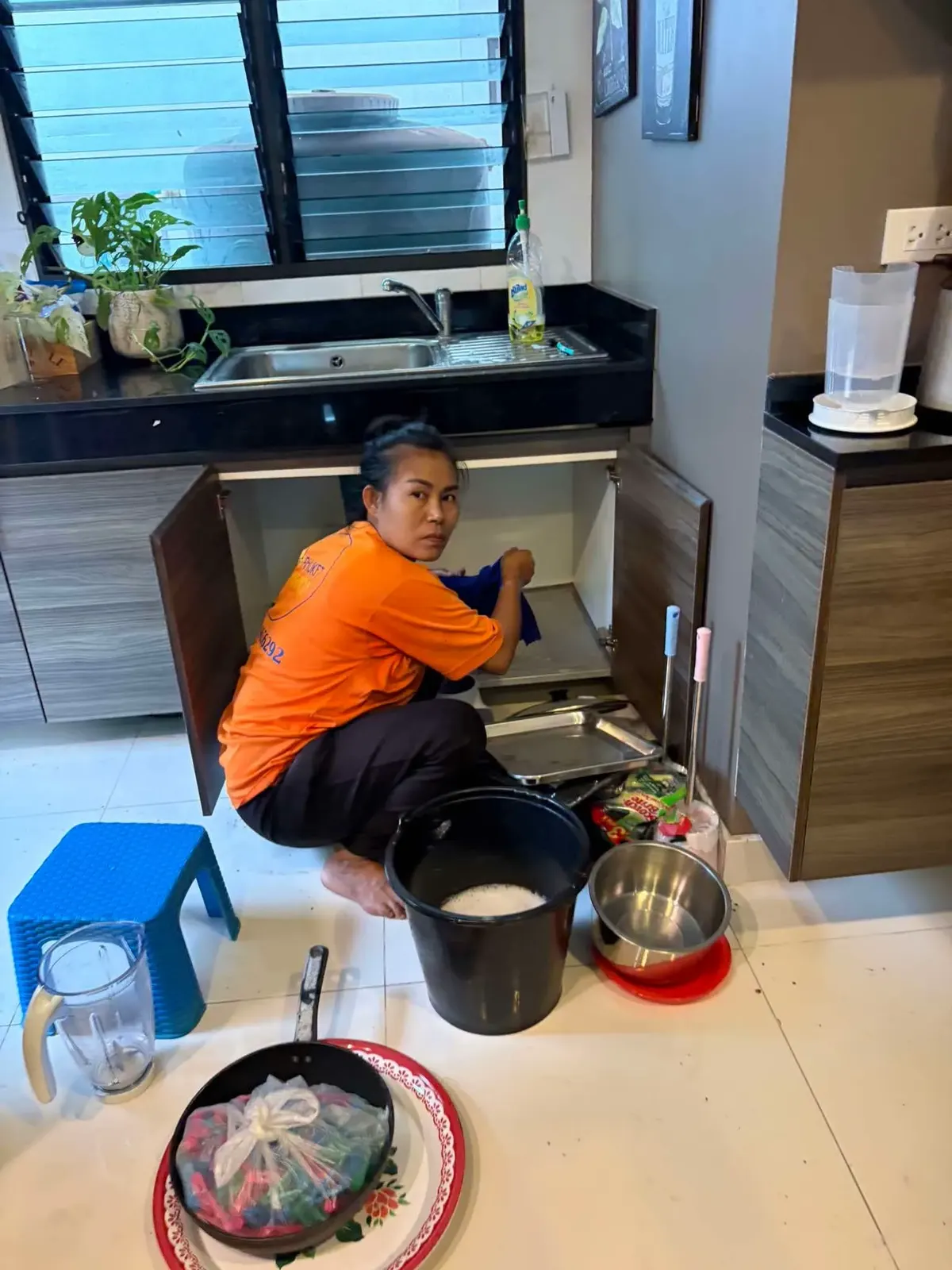แม่บ้านภูเก็ตทำความสะอาดห้องครัวรายชั่วโมง